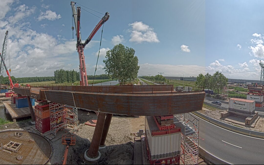 Fiets- en Voetgangersbrug over de Waterlandseweg